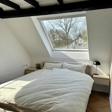 Feriehus Historisches Bruchsteinhaus Mit Garten & Kamin - 20 Min Koeln - Messe *