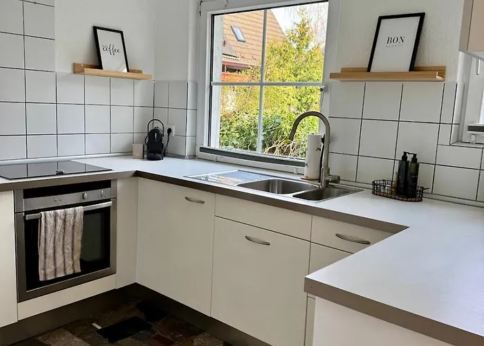 Vakantiehuis Historisches Bruchsteinhaus Mit Garten & Kamin - 20 Min Koeln - Messe